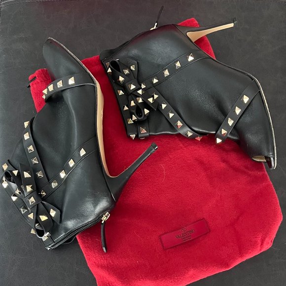Valentino Rock Stud Open Toe Booty - Picture 1 of 4
